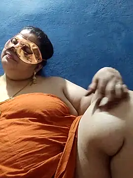 Snapshot of tamilthanushri chatting on March 2025 09:43:02 PM tamilthanushri online show from March 2025 09:43:02 PM