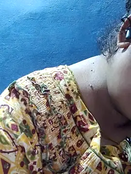 Snapshot of tamilthanushri chatting on March 2025 10:24:01 AM tamilthanushri online show from March 2025 10:24:01 AM