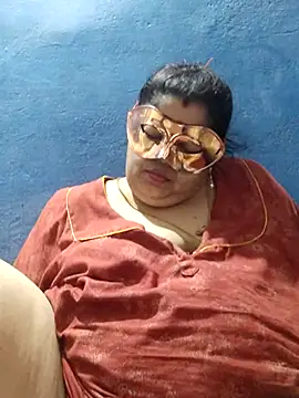 Snapshot of tamilthanushri chatting on March 2025 09:46:02 PM tamilthanushri online show from March 2025 09:46:02 PM