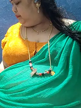 Snapshot of tamilthanushri chatting on October 2025 08:17:01 AM tamilthanushri online show from October 2025 08:17:01 AM