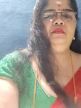 Snapshot of tamilthanushri chatting on November 2025 06:46:01 AM tamilthanushri online show from November 2025 06:46:01 AM