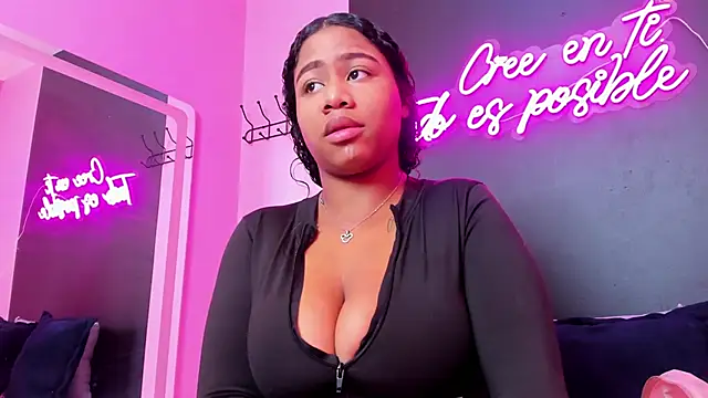 Snapshot of Sofi_Fox_ chatting on March 2025 01:17:01 PM Sofi Fox online show from March 2025 01:17:01 PM