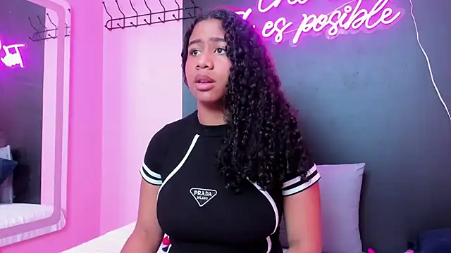 Snapshot of Sofi_Fox_ chatting on March 2025 04:02:01 PM Sofi Fox online show from March 2025 04:02:01 PM