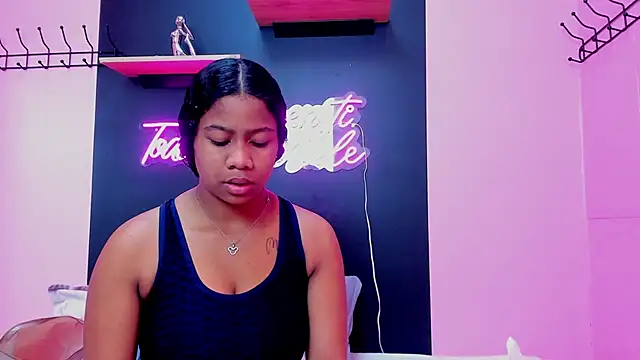 Snapshot of Sofi_Fox_ chatting on March 2025 01:19:02 PM Sofi Fox online show from March 2025 01:19:02 PM