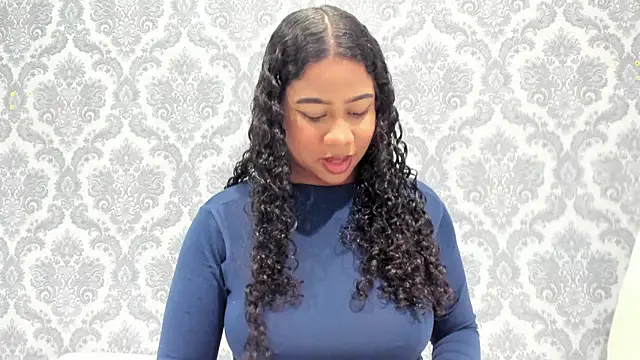 Snapshot of Sofi_Fox_ chatting on December 2025 07:45:02 PM Sofi Fox online show from December 2025 07:45:02 PM