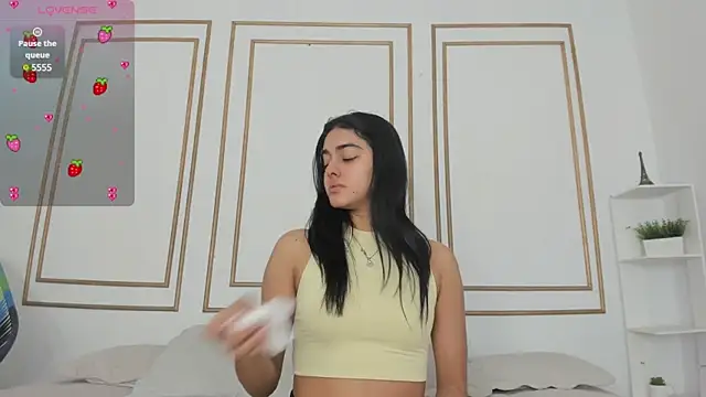 Snapshot of natalia_aguirre1 chatting on March 2025 12:24:01 PM natalia aguirre1 online show from March 2025 12:24:01 PM