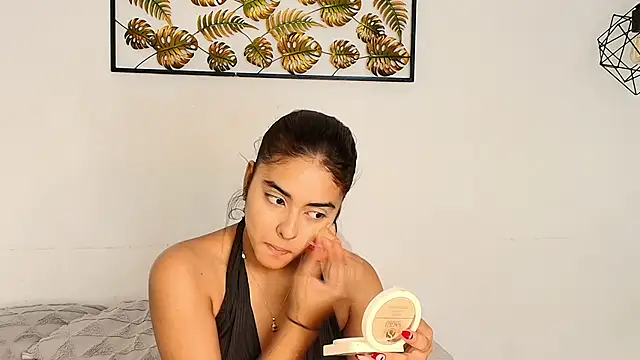 Snapshot of natalia_aguirre1 chatting on September 2025 12:30:01 PM natalia aguirre1 online show from September 2025 12:30:01 PM