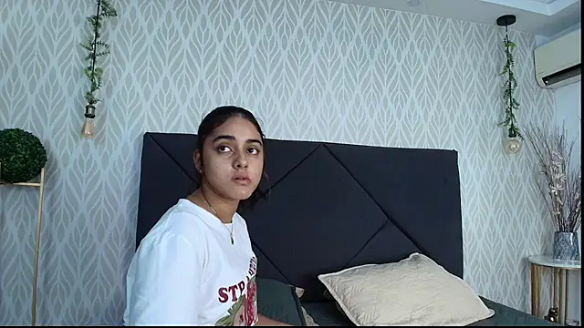 Snapshot of natalia_aguirre1 chatting on November 2025 12:26:01 PM natalia aguirre1 online show from November 2025 12:26:01 PM