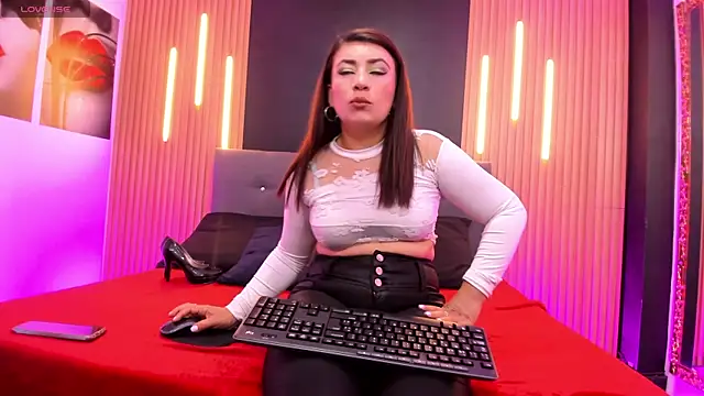 Snapshot of VickyJohnson1 chatting on July 2026 08:55:01 PM VickyJohnson1 online show from July 2026 08:55:01 PM