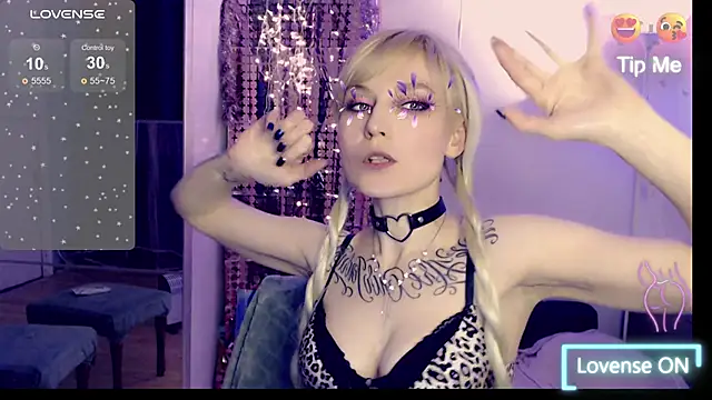 mischellemeow13 online show from December 2024 02:06:02 AM