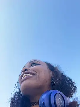 loveluna8 online show from February 2025 08:41:01 PM