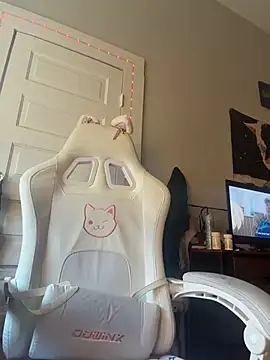 loveluna8 online show from March 2026 02:45:02 PM