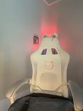 loveluna8 online show from March 2026 06:36:01 PM