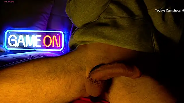 Snapshot of coupleofficial chatting on September 2025 06:45:01 PM coupleofficial online show from September 2025 06:45:01 PM