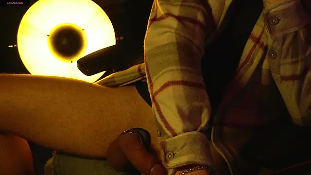 Snapshot of coupleofficial chatting on April 2026 11:02:01 PM coupleofficial online show from April 2026 11:02:01 PM