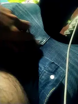 Snapshot of Escorpio66 chatting on February 2026 05:25:02 AM Escorpio66 online show from February 2026 05:25:02 AM