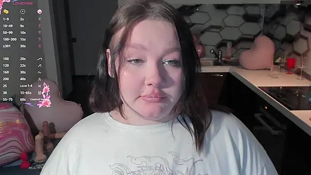 LilyBelll online show from February 2026 12:50:02 AM