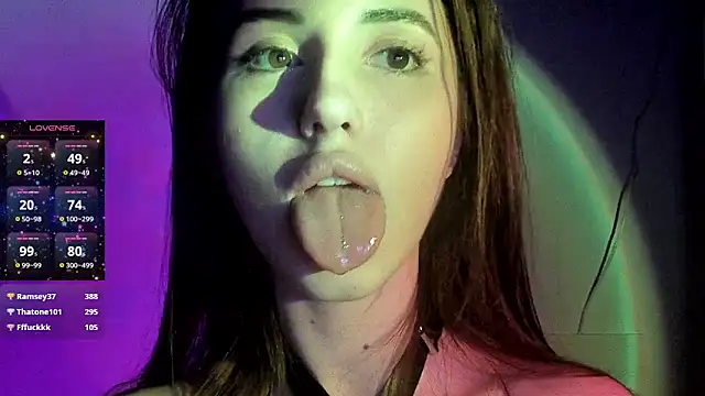 Snapshot of L1TWW chatting on December 2024 04:29:02 PM L1TWW online show from December 2024 04:29:02 PM