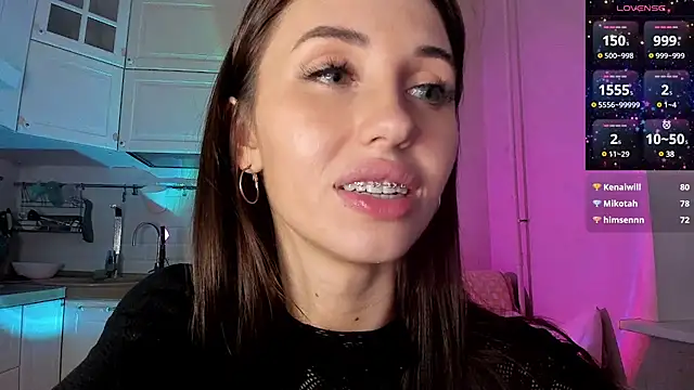 Snapshot of L1TWW chatting on February 2025 11:58:02 PM L1TWW online show from February 2025 11:58:02 PM