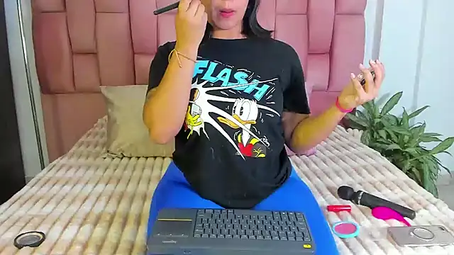 EmmaRossem online show from February 2025 07:49:01 PM