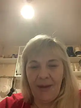 Snapshot of Lia_Laguna77 chatting on February 2025 09:39:01 PM Lia Laguna77 online show from February 2025 09:39:01 PM