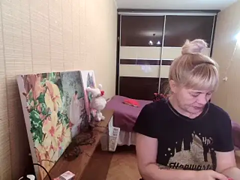 Snapshot of Lia_Laguna77 chatting on February 2025 09:50:02 AM Lia Laguna77 online show from February 2025 09:50:02 AM