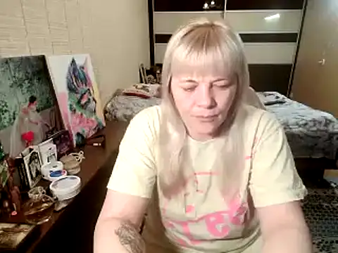 Lia Laguna77 online show from May 2026 10:31:01 AM
