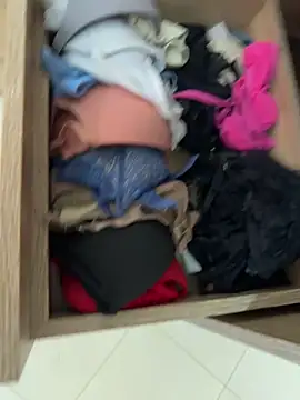 Snapshot of adahara19 chatting on November 2025 04:30:01 PM adahara19 online show from November 2025 04:30:01 PM