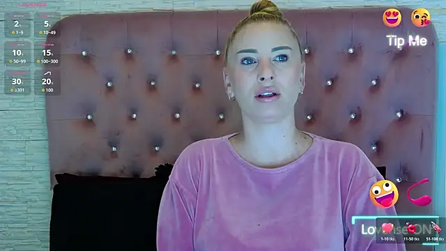 Snapshot of KikiSweet08 chatting on November 2025 05:18:01 AM KikiSweet08 online show from November 2025 05:18:01 AM