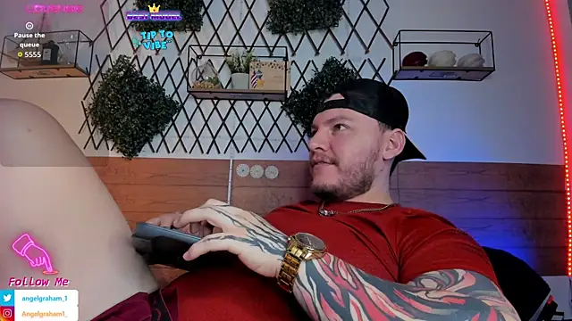 Angelgraham 1 online show from January 2026 05:04:01 PM