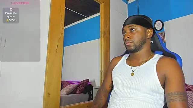 Snapshot of Drake_Nassir4 chatting on March 2025 09:00:02 PM Drake Nassir4 online show from March 2025 09:00:02 PM