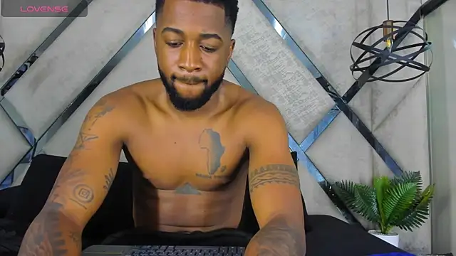 Snapshot of Drake_Nassir4 chatting on October 2025 05:58:02 PM Drake Nassir4 online show from October 2025 05:58:02 PM