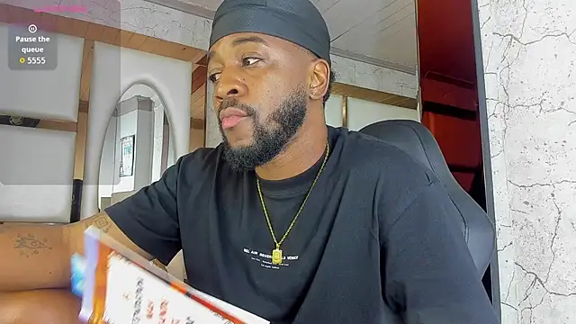 Snapshot of Drake_Nassir4 chatting on November 2025 02:28:01 PM Drake Nassir4 online show from November 2025 02:28:01 PM