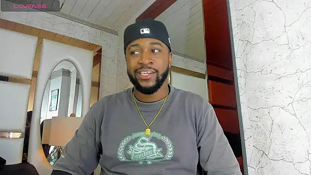 Snapshot of Drake_Nassir4 chatting on January 2026 09:05:02 PM Drake Nassir4 online show from January 2026 09:05:02 PM