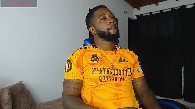 Snapshot of Drake_Nassir4 chatting on May 2026 04:10:02 AM Drake Nassir4 online show from May 2026 04:10:02 AM