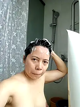 Snapshot of doggiepossession chatting on March 2025 03:33:02 AM doggiepossession online show from March 2025 03:33:02 AM