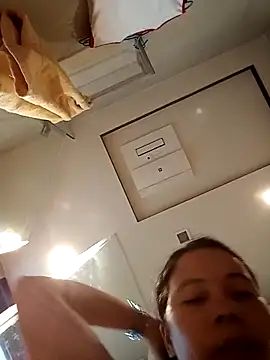 Snapshot of doggiepossession chatting on September 2025 05:07:01 AM doggiepossession online show from September 2025 05:07:01 AM