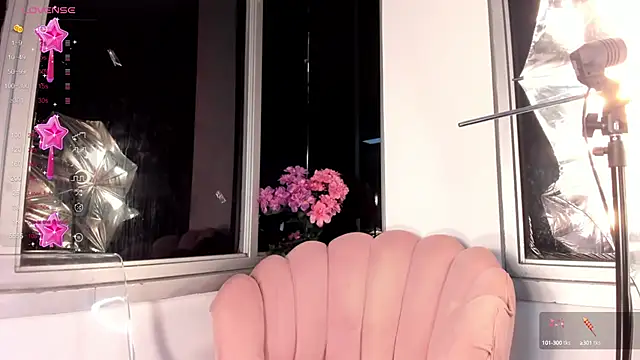 Snapshot of Megan_Lim chatting on January 2025 10:25:02 AM Megan Lim online show from January 2025 10:25:02 AM