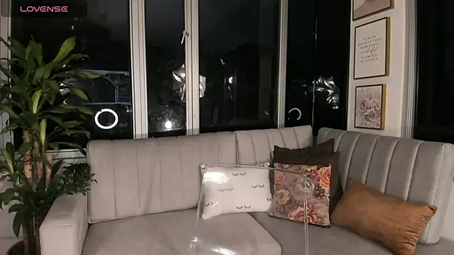 Snapshot of Megan_Lim chatting on February 2025 11:01:02 AM Megan Lim online show from February 2025 11:01:02 AM