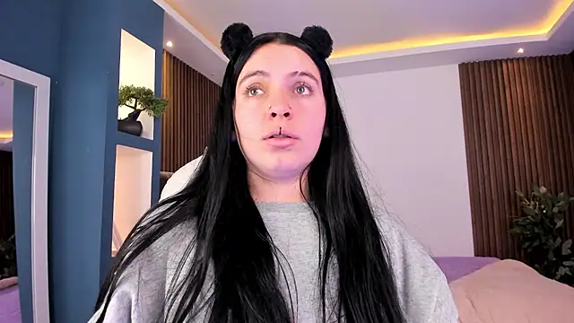 Lucy Smith2 online show from January 2025 08:30:01 AM