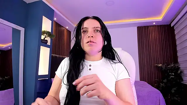 Lucy Smith2 online show from January 2025 07:15:01 AM