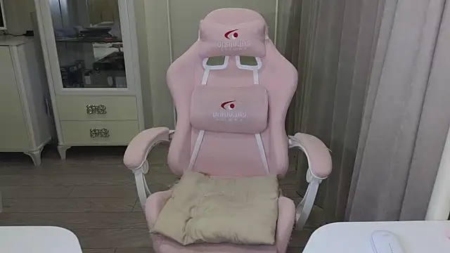 littlevildevil online show from January 2025 03:06:01 PM