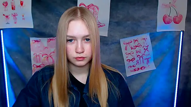 MademoiselleCl online show from February 2026 01:33:02 PM