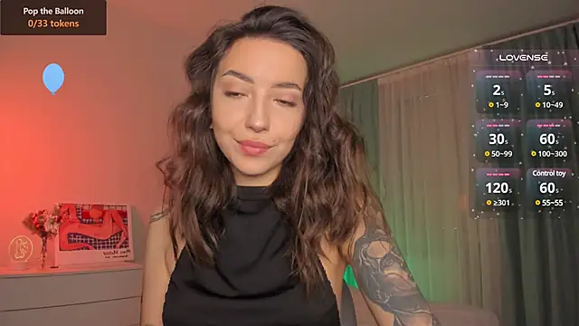 Snapshot of Oh_My_Dianee chatting on December 2024 08:19:02 AM Oh My Dianee online show from December 2024 08:19:02 AM