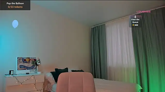 Snapshot of Oh_My_Dianee chatting on January 2025 07:34:02 AM Oh My Dianee online show from January 2025 07:34:02 AM