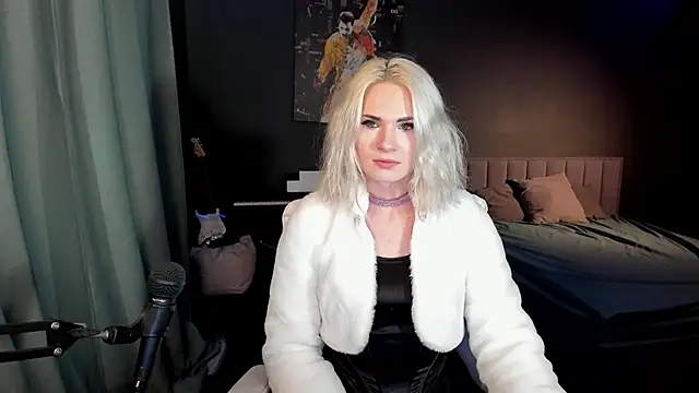 Snapshot of Milena_marshmalows chatting on February 2025 08:10:02 AM Milena marshmalows online show from February 2025 08:10:02 AM