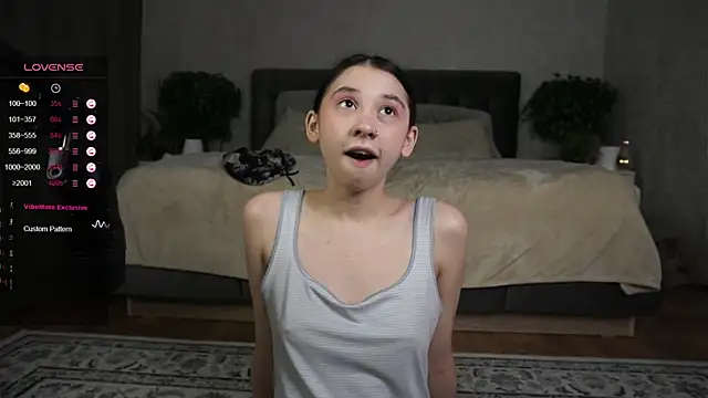 Snapshot of AislyEmbury chatting on January 2025 10:12:02 PM AislyEmbury online show from January 2025 10:12:02 PM