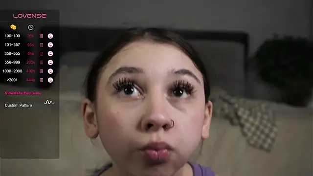 Snapshot of AislyEmbury chatting on February 2025 10:32:01 PM AislyEmbury online show from February 2025 10:32:01 PM