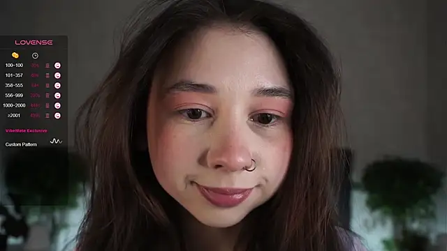 Snapshot of AislyEmbury chatting on February 2025 07:38:01 PM AislyEmbury online show from February 2025 07:38:01 PM