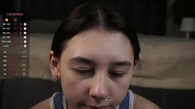 Snapshot of AislyEmbury chatting on March 2025 10:43:02 PM AislyEmbury online show from March 2025 10:43:02 PM